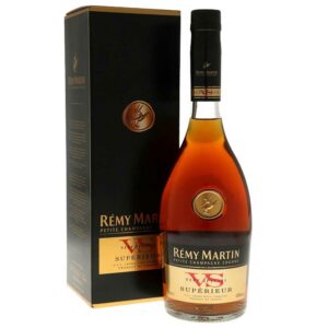 Konjakas REMY MARTIN VS Superieur