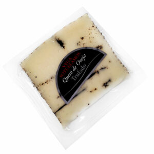 VEGA SOTUELAMOS avies pieno sūris su trumais 55% 200g