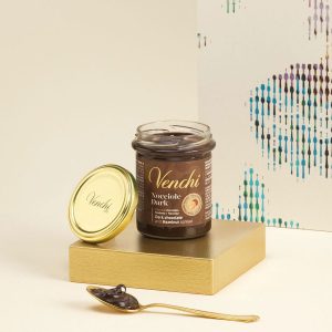 Venchi juodo šokolado ir lazdyno riešutų kremas