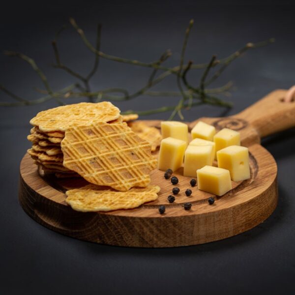 HENRI WILLIG krekeriai su juodaisiais pipirais ir jūros druska 75g 2