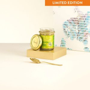 VENCHI Crema al Pistacchio pistacijų kremas 200g VENCHI Extra Dark Avvolgente, Ricco 90% šokoladas 70g VENCHI Arancia juodasis šokoladas su apelsinų žievelių įdaru 100g VENCHI Chocoviar Gianduia šokoladinis kiaušinis 390g VENCHI pieniško šokolado kiaušinis su trupintais sausainiais 150g VENCHI Stracciatella šokoladinis kiaušinis 390g VENCHI Murrine pieniško šokolado kiaušinis 350g VENCHI Murrine balto šokolado kiaušinis 220g VENCHI Murrine širdelės formos saldainių dėžutė 194g VENCHI Caramel & Salted Toffee šokoladinis kiaušinis 150g VENCHI Dark Vivace, Friabile traškus 69% tamsus šokoladas 70g VENCHI šokoladinis kiaušinis su pistacijomis 330g (metal.) VENCHI Bunny saldainių dėžutė 66g VENCHI Easter Egg saldainių dėžutė 77g
